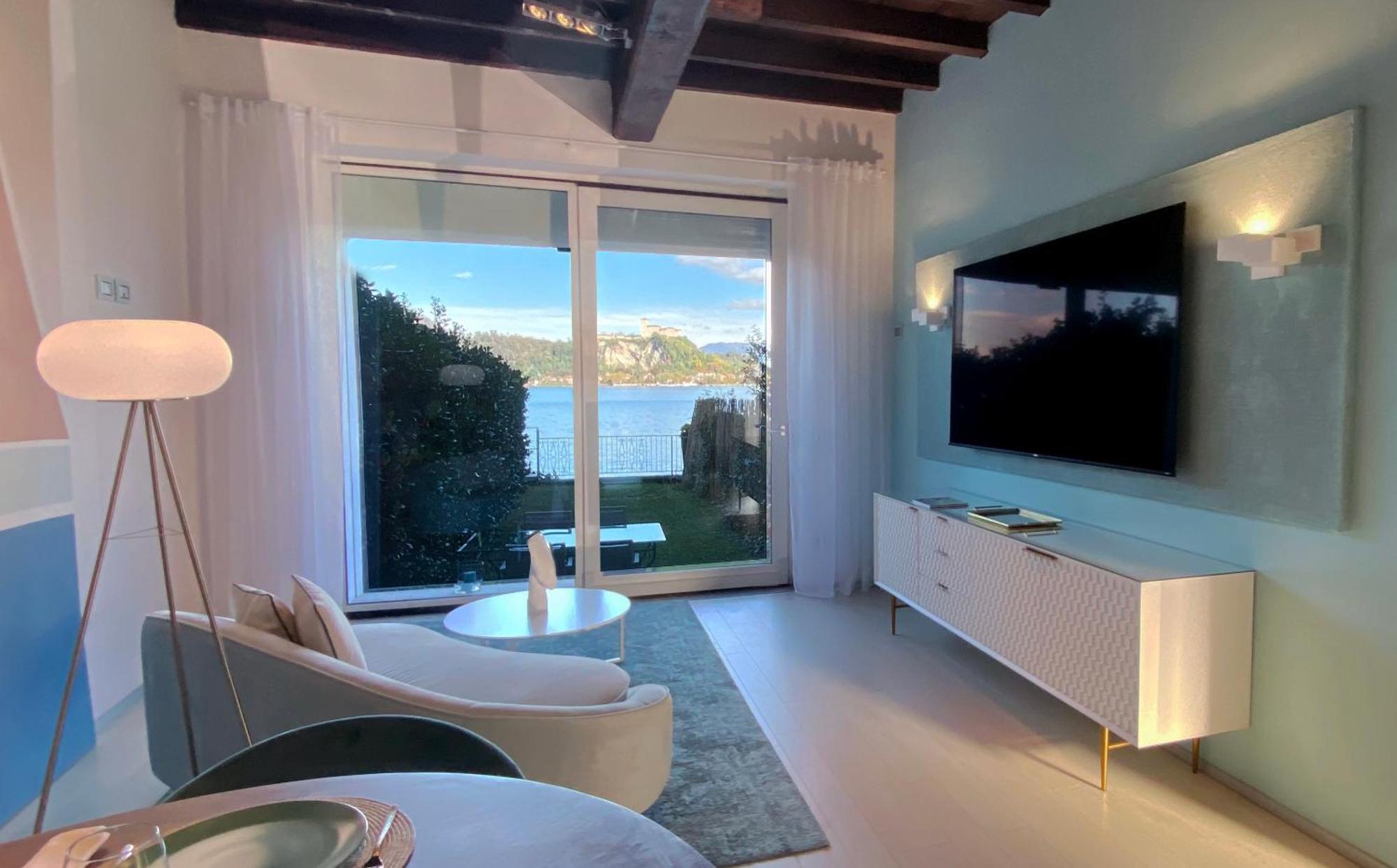 Fwl Italian Romance On The Lake Arona Exterior photo