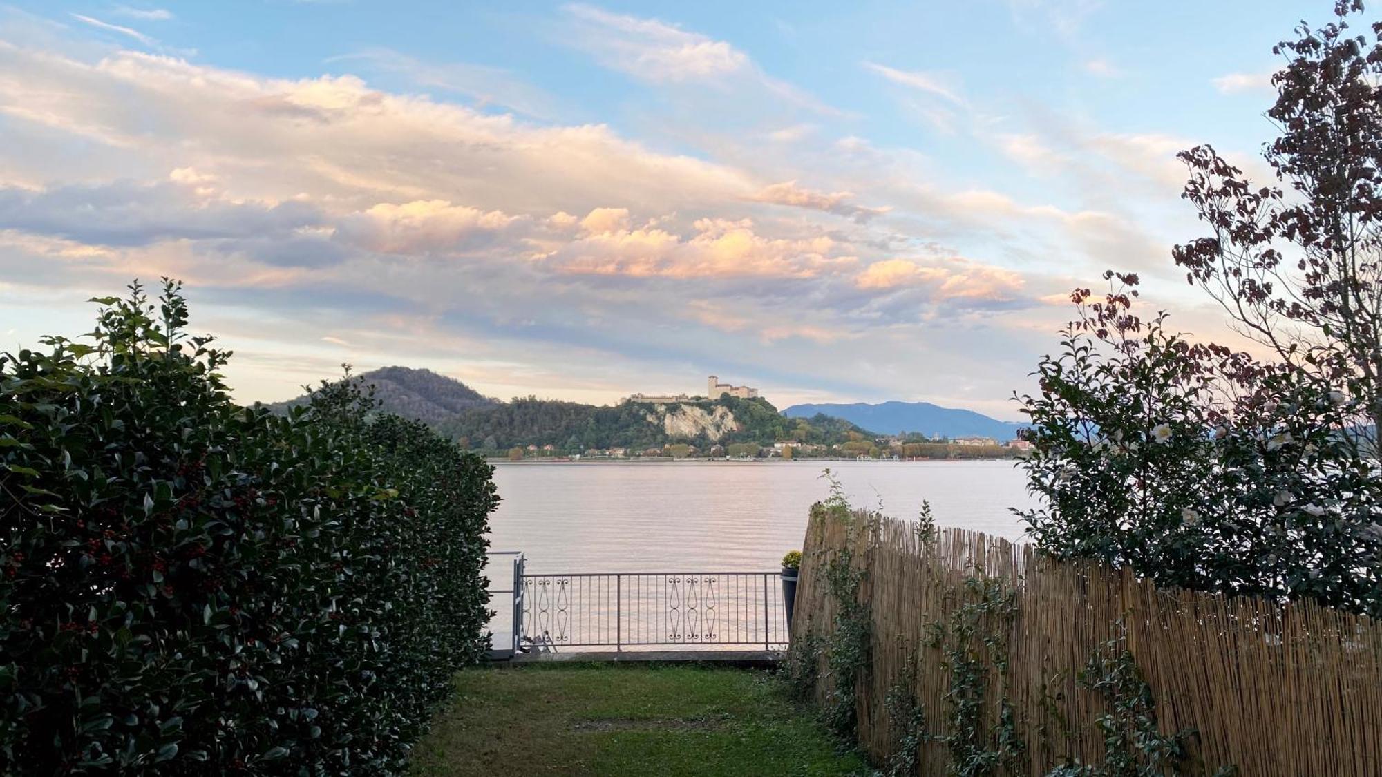 Fwl Italian Romance On The Lake Arona Exterior photo